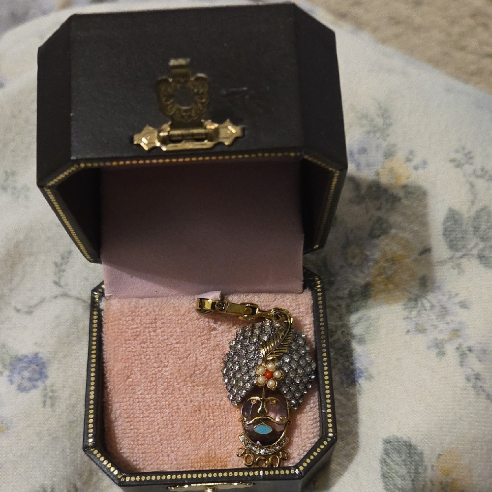 Collectible RARE JUICY COUTURE GENIE CHARM
